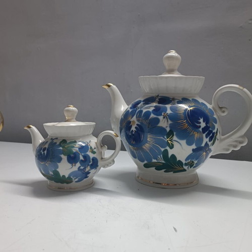 Vintage Russian porcelain teapots like new, set of 2