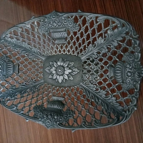 Vintage fondue bowl large used, ornate design