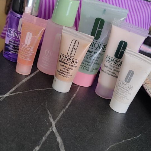 Clinique skincare set new with pouch