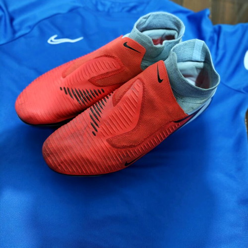 Nike Phantom 6 High Pro FG football shoes like new, red, size 46
