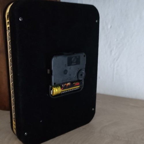Photo frame and clock set like new with folding design