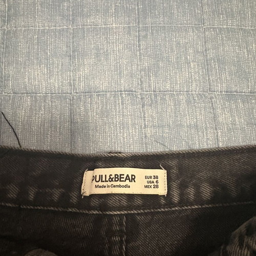 Pull&Bear women's black ripped denim shorts, size M EUR 38