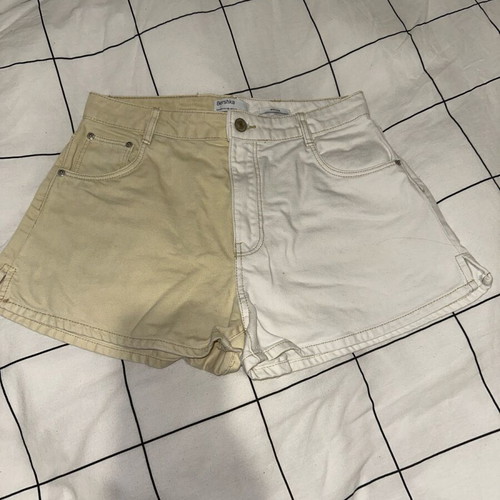 Two-tone shorts size 40 like new