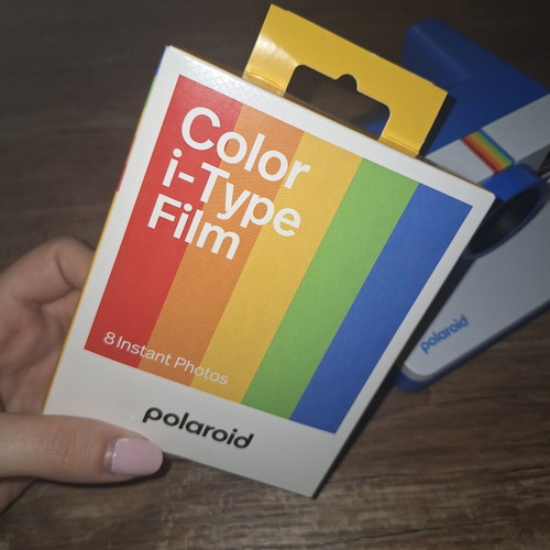 Polaroid camera new with bonus film packs