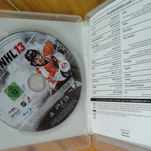 NHL 13 PS3 game used, complete with manual