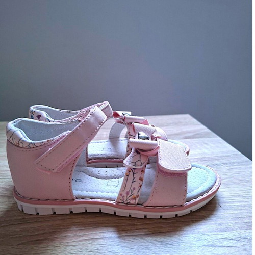 Migato Kids Pink Sandals Size 24 New With Bow