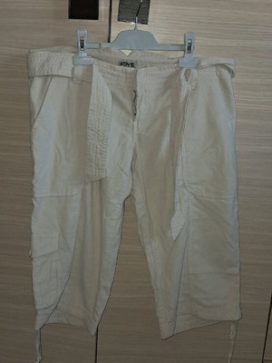 White bermuda shorts used, size L