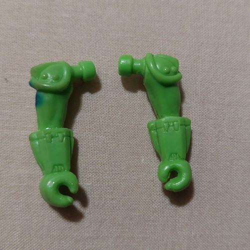 Teratomachoi set green gorilla hands used