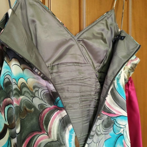 Printed satin dress with straps like new, size L