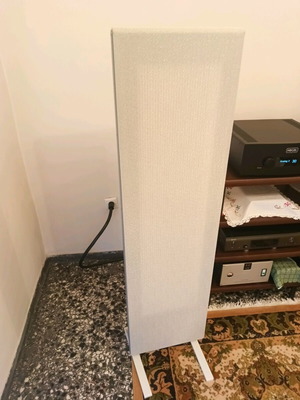 Ηχεία πάνελ Magnepan .7 σαν καινούργια, off white με καλύμματα και βάσεις