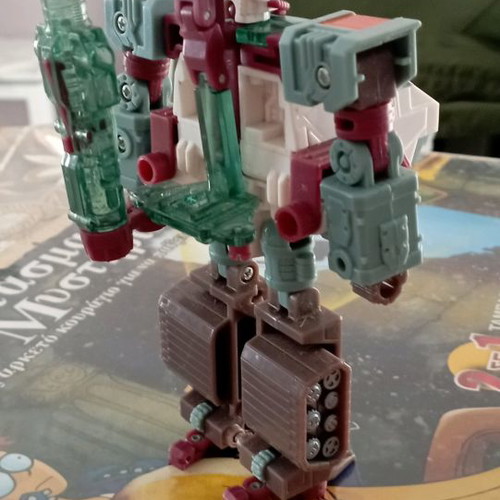 Tranformers G1 used, very good condition, missing one cannon