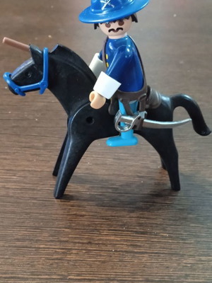 Playmobil αξιωματικός μεταχειρισμένος, Geobra