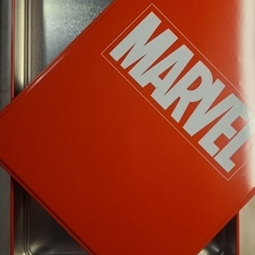 Marvel metal box new, official collectible
