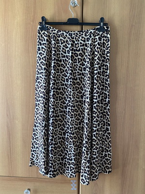 H&M Midi Skirt Animal Print New, Size S