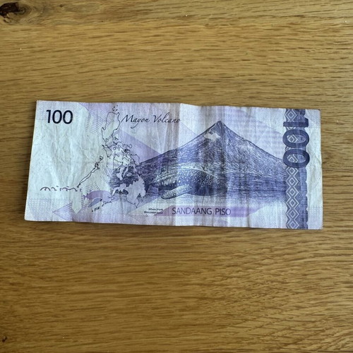 Philippines 100 Sandaang Piso currency note like new