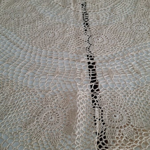 Round knitted cotton tablecloth beige 150cm new