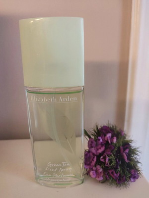 Elizabeth Arden Green Tea women's perfume 50ml like new