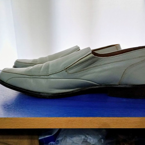 Boxer men's leather shoes size 45 beige, like new