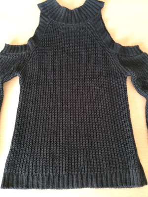 Women's gray sweater with off-shoulder design like new