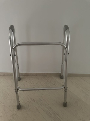 Pi Aluminum Walker adjustable height used