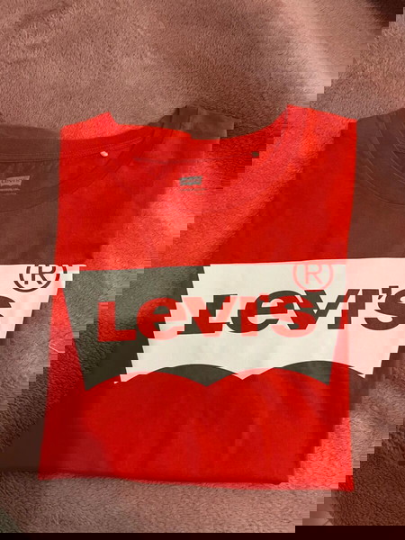 T-shirt Levi’s size L Γυναικεία