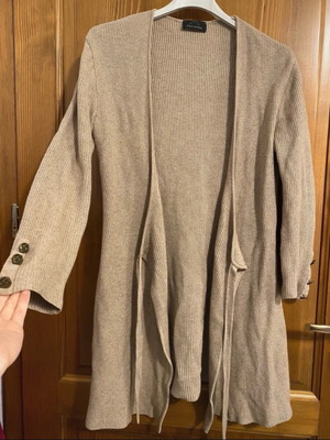 Bogner cardigan used, size 36