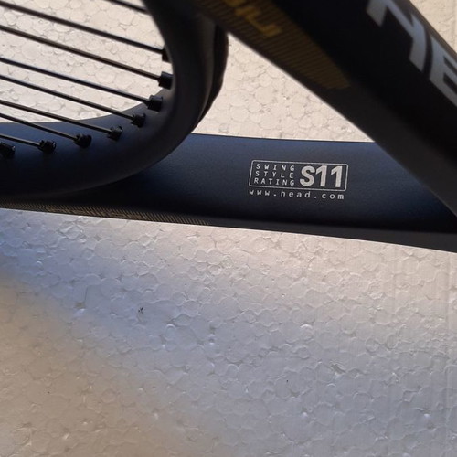 HEAD Intelligence i X11 tennis racket used with case