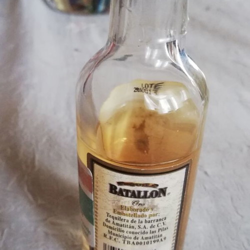 Tequila Batallon Oro Miniature 50ml new, gold from Mexico