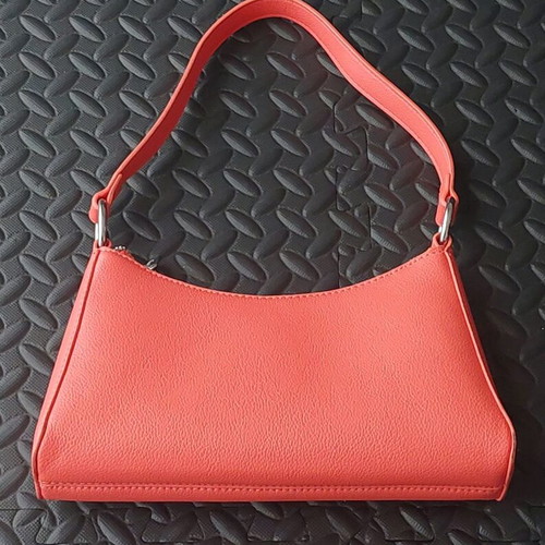 Pull&Bear shoulder bag like new, orange with short strap and zipper