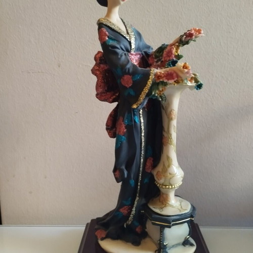 Vintage Italian Geisha Figurine El.a.N, like new, 33cm