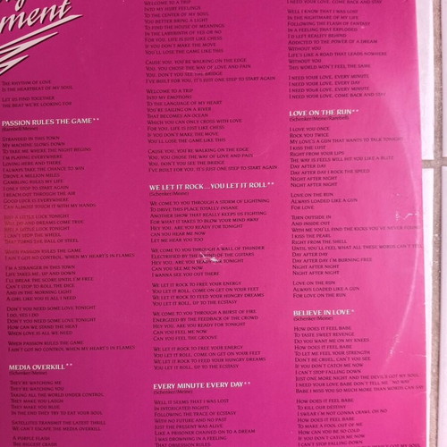 Scorpions Savage Amusement vinyl record like new, rock