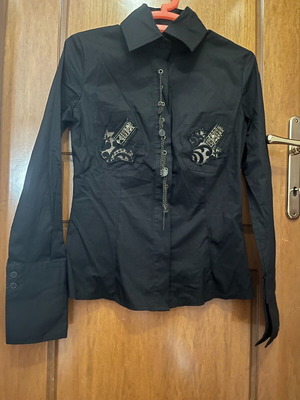 Grama black shirt like new
