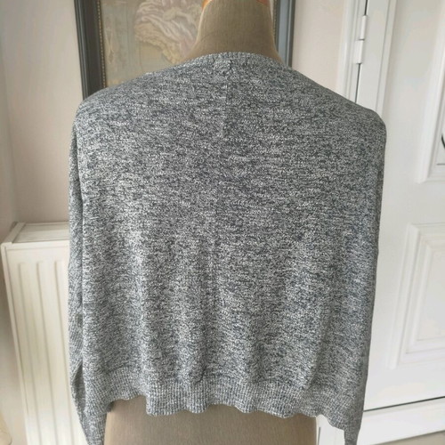 Bershka knitted sweater grey like new, size M
