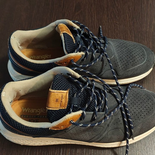 Wrangler sneakers blue and brown, size 44