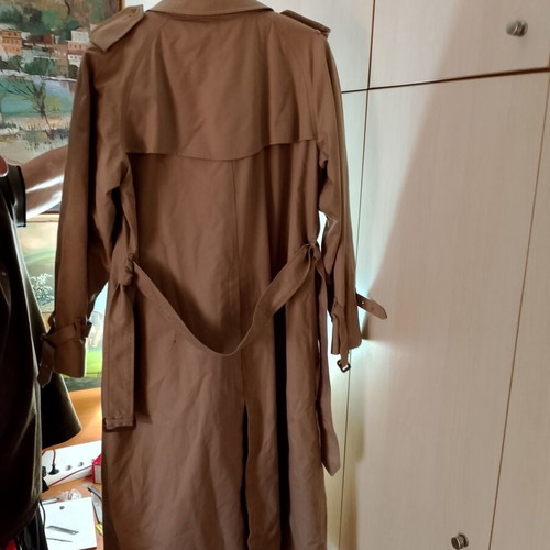 Burberry women's trench coat like new, beige, size M