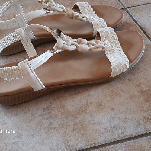 White sandals like new, size 40.5-41, soft flexible sole