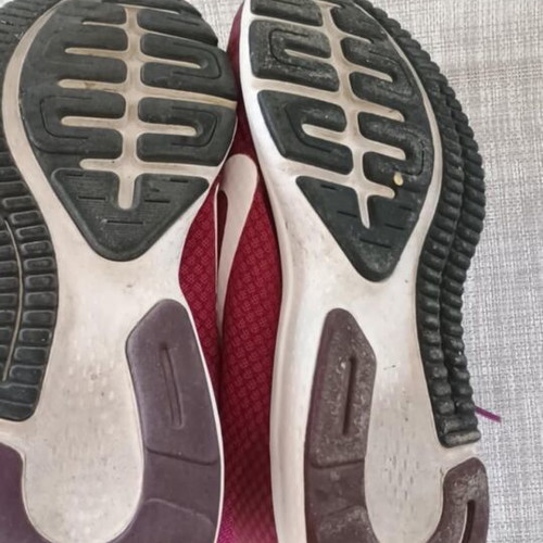 Nike women's athletic shoes used, size 38.5, pink