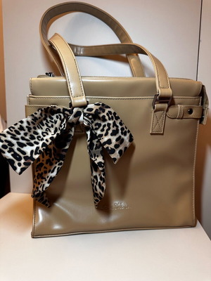 Jane Shilton beige handbag used