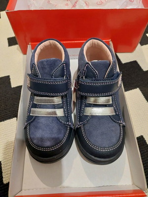 Children's blue boots shoes new, size 25
