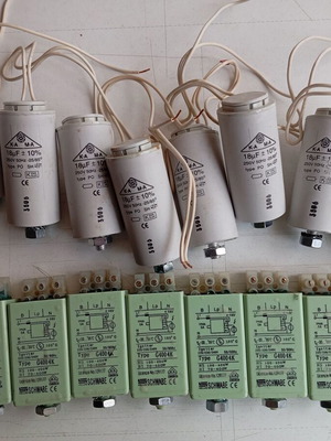 Πυκνωτές και εξαρτήματα εκκίνησης Igniters G400 4K σαν καινούργιοι