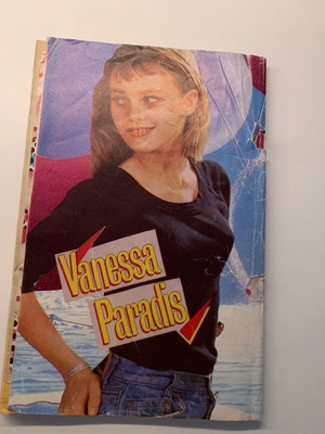 Katerina magazine used with spine damage