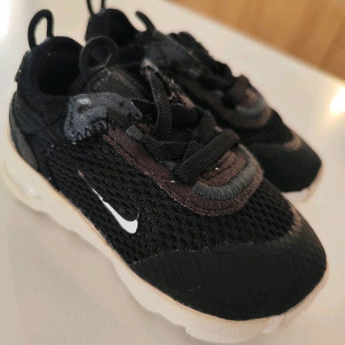 Nike kids athletic shoes used, size 21, black with white sole