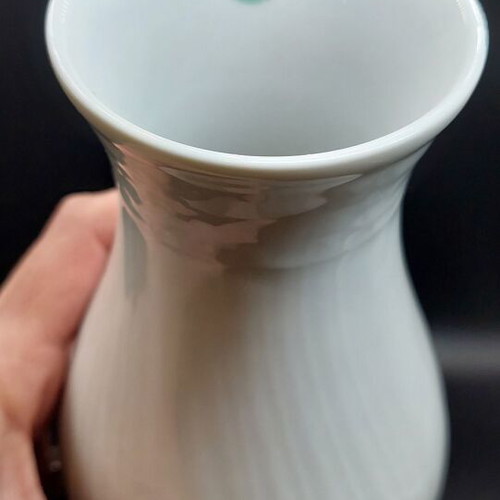 Hutschenreuther porcelain vase like new, 20 cm height