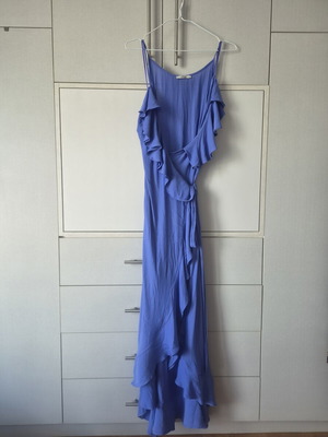 Devotion maxi wrap dress like new, size M, blue and purple