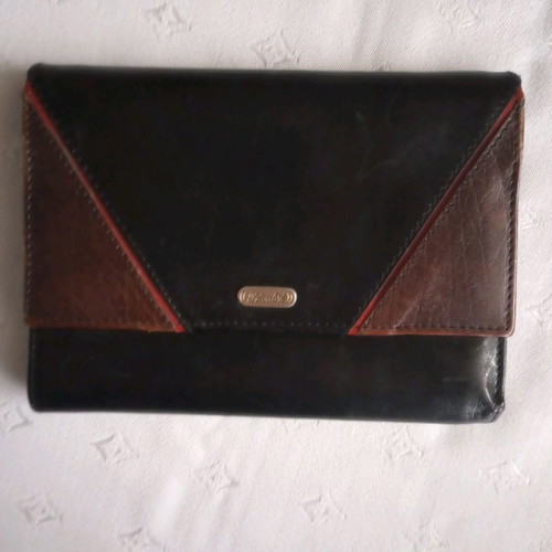 Leather women's wallet used with sewn coin pocket
