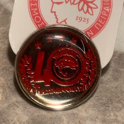 Olympiakos pin badge new collectible for 40 championships
