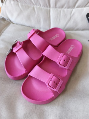 Cubanitas pink sandals girls size 34 new