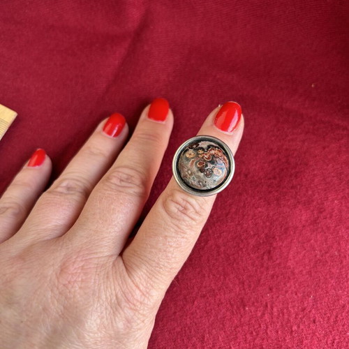 Vintage silver ring with stone like new