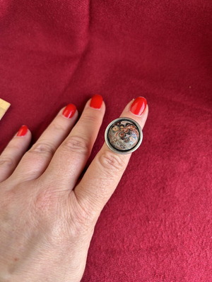 Vintage silver ring with stone like new