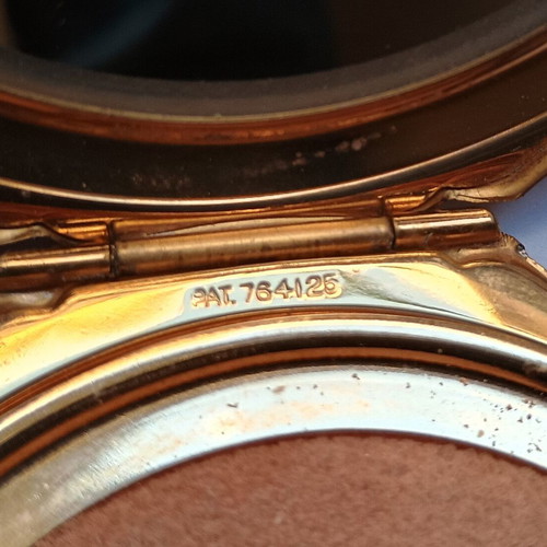 Vintage Stratton powder case used with mirror, blue and gold enamel
